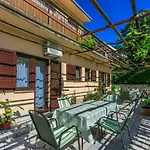 And Ruzica Apartamento