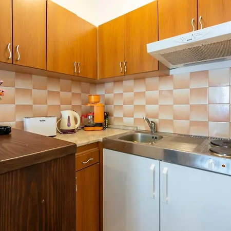 And Ruzica Apartment